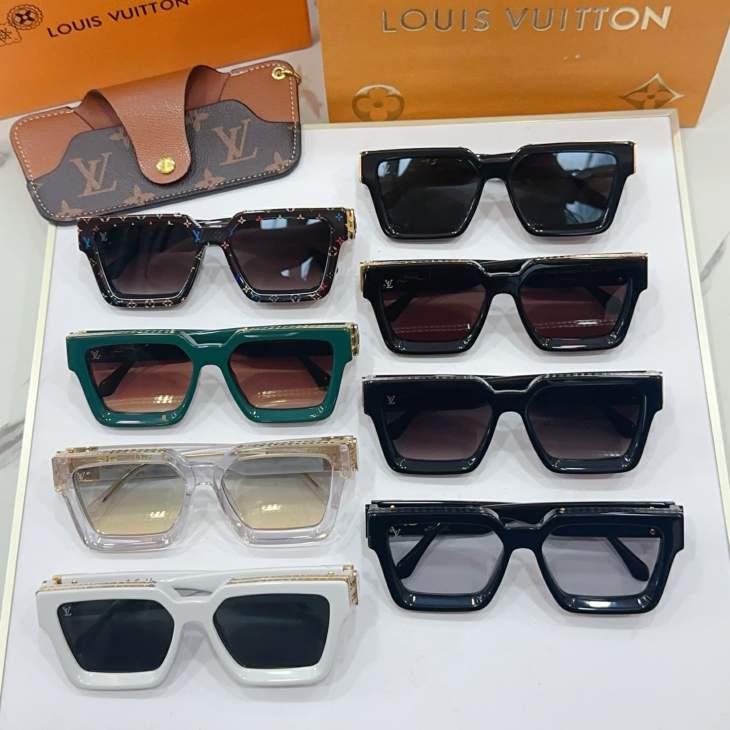 Picture of Louis Vuitton Sunglasses _SKUfw76407003fw